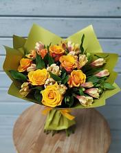 Букет цветов из:  Альстромерии и Розы в Стрелке Краснодарского края