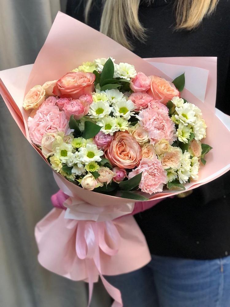 Букет цветов из: Гвоздики, Розы и Хризантемы в Стрелке Краснодарского края