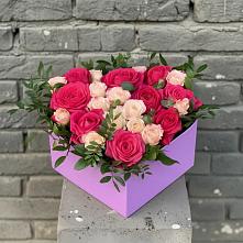 Цветочная композиция из Розы в коробке в Стрелке Краснодарского края