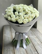 Букет 35 Белых роз в Стрелке Краснодарского края