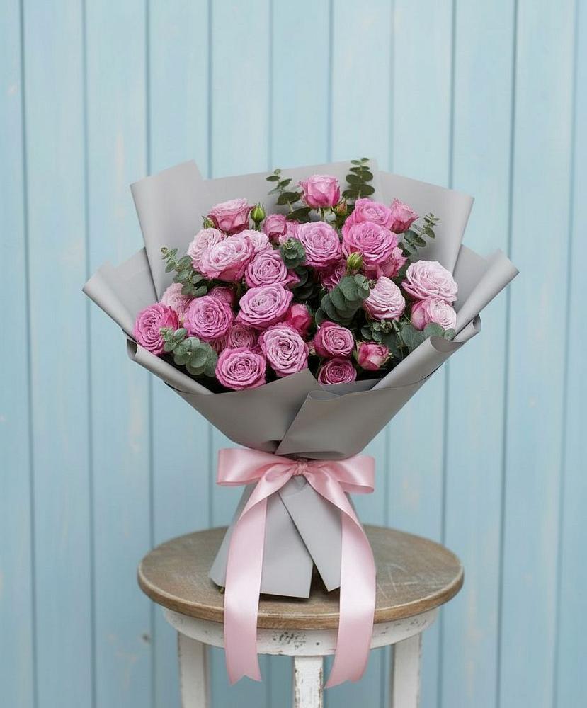 Букет цветов из: Розы в Стрелке Краснодарского края