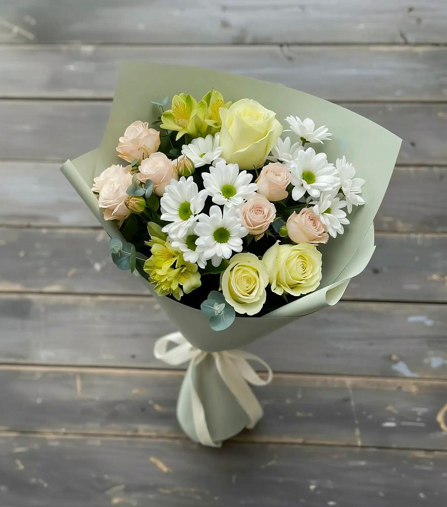 Букет цветов из: Альстромерии, Розы и Хризантемы в Стрелке Краснодарского края