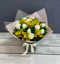 Букет цветов из:  Орхидеи и Розы в Стрелке Краснодарского края