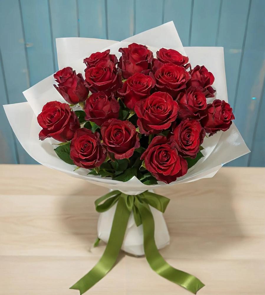 Букет Красные розы в Стрелке Краснодарского края