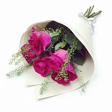 Букет цветов из:  Розы в Стрелке Краснодарского края