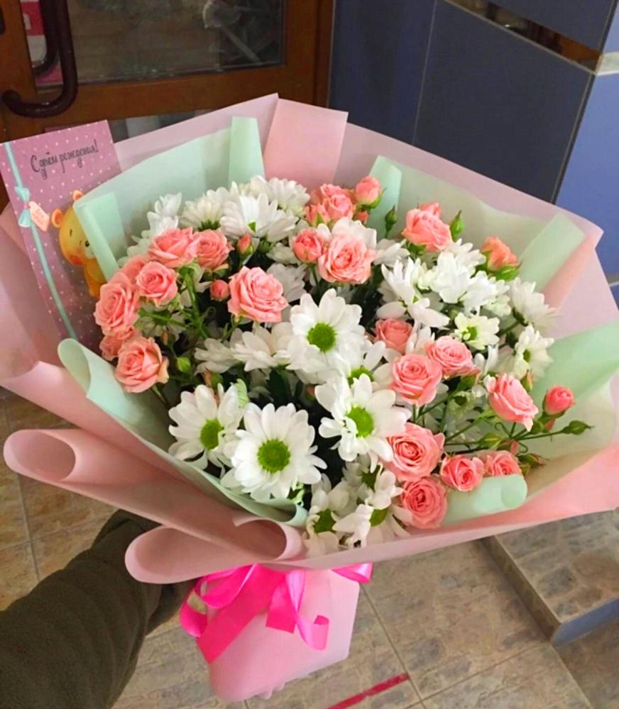 Букет цветов из: Розы и Хризантемы в Стрелке Краснодарского края