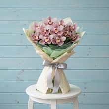 Букет цветов из:  Орхидеи и Розы #REPLACE_PRED# Стрелке Краснодарского края