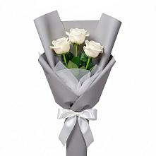 Букет 3 белые розы #REPLACE_PRED# Стрелке Краснодарского края