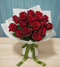 Букет Красные розы в Стрелке Краснодарского края