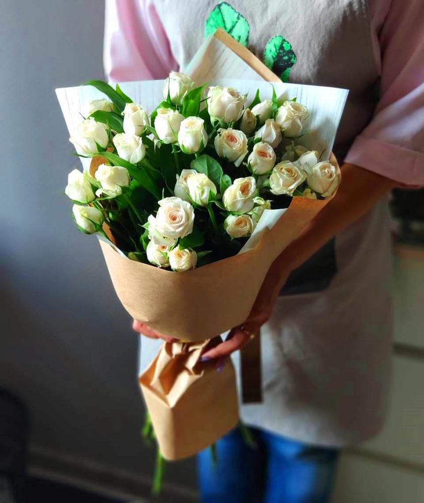 Букет цветов из: Розы в Стрелке Краснодарского края
