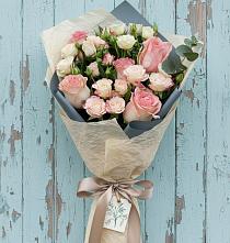 Букет цветов из:  Розы в Стрелке Краснодарского края