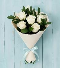 Букет цветов из:  Розы #REPLACE_PRED# Стрелке Краснодарского края