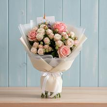 Букет цветов из:  Розы в Стрелке Краснодарского края