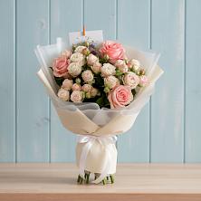 Букет цветов из:  Розы в Стрелке Краснодарского края